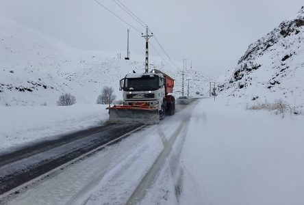 لغو سفرهای غیرضروری در بزرگراه‌های شمالی به دلیل بارش برف و باران