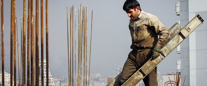 عیدی کارگران نباید از ۱۰ میلیون و ۱۶۵ هزار تومان کمتر باشد