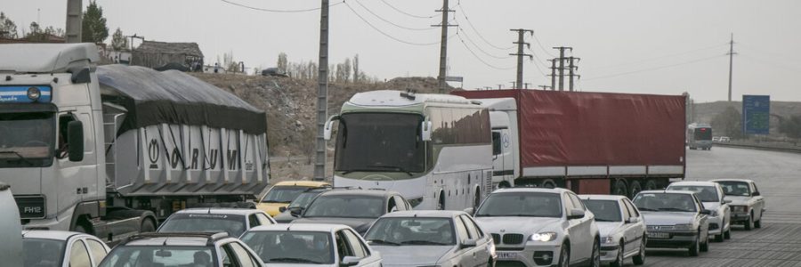 مردم از تردد غیر ضروری در محورهای خوزستان پرهیز کنند