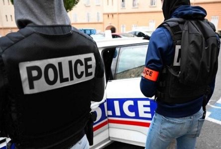 بازداشت ۵ نفر به اتهام تدبیر و تلاش برای انجام حملات تروریستی در فرانسه
