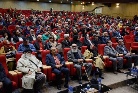 بزرگترین گردهمایی هنرمندان پیشکسوت برگزار شده است.