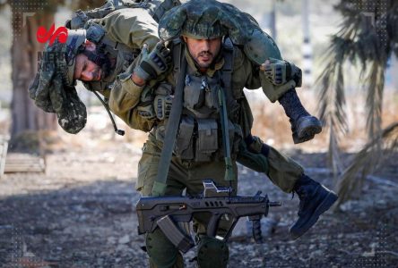 فلسطینی‌ها نظامیان صهیونیست را به عقب نشینی مجبور کردند