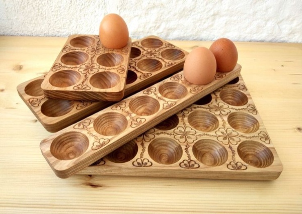 جا تخم مرغی طرح‌دار چوبی زیبا و شیک
