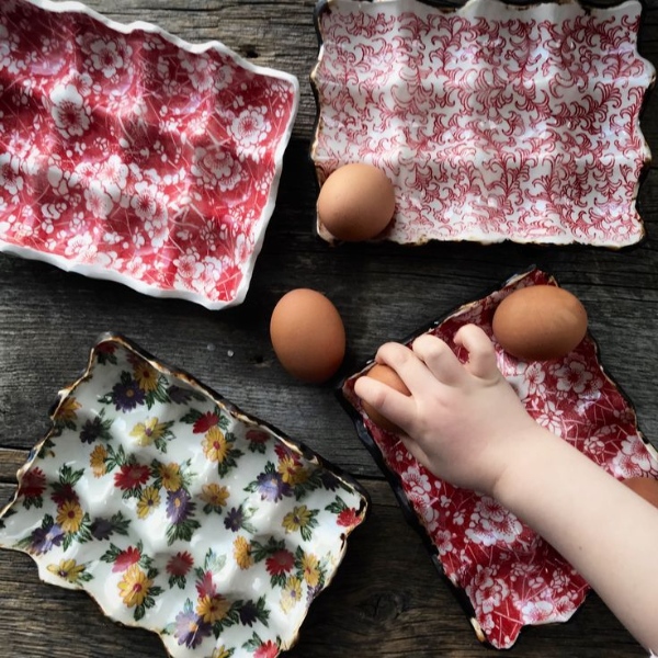 جا تخم مرغی با طرح شلوغ و سنتی سرامیکی زیبا
