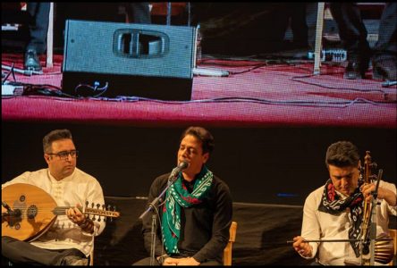 تجلیل از هنرمندان لُر در اجرای چند هنر صوتی در جشنواره «بلوط»
