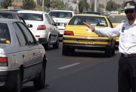 تردد شلوغ به‌وسیله نیمه‌سنگین در مسیر آزادراه قزوین-کرج-تهران