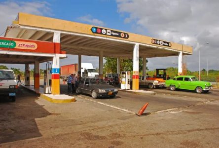 یارانه در کوبا لغو شد؛ قیمت بنزین و گازوییل پنج برابر می‌شود