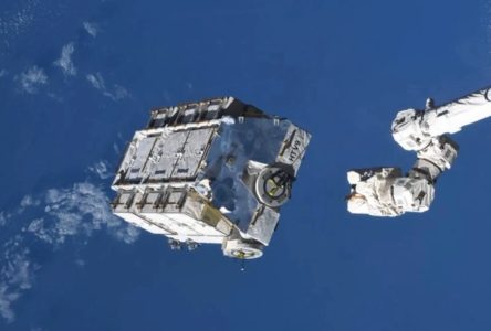 سقوط دو تن پسماند ایستگاه فضایی به اتمسفر زمین