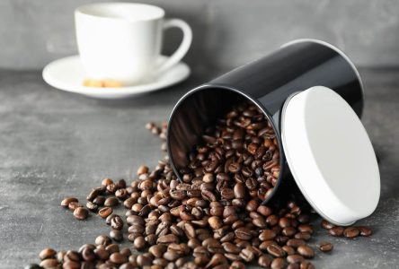 نگهداری صحیح از دانه قهوه برای همیشه داشتن قهوه تازه در خانه